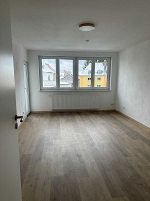 WG NEUGRÜNDUNG & ERSTBEZUG: 3 Zimmer in ideal gelegener 3-Zimmer-Wohnung