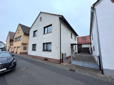 *HTR* Großes freistehendes Einfamilienwohnhaus, mit viel Platz zum Entfalten!  -Provisionsfrei-