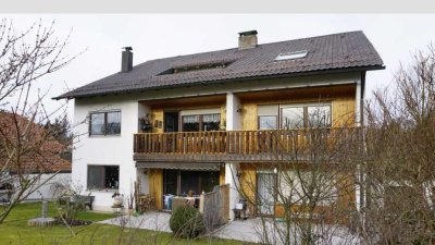 Landshut Achdorf - 4 Zimmer Wohnung mit Balkon in kleinem Mehrfamilienhaus