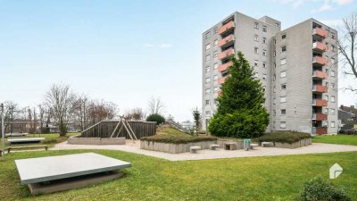 Sofort frei! Helle 4-Zimmer-Wohnung mit West-Loggia und Tiefgaragenstellplatz