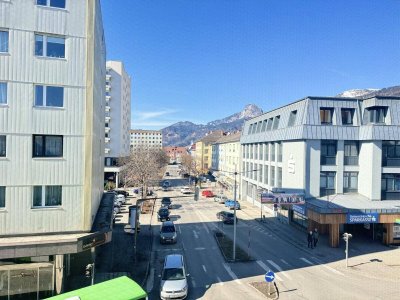 Städtisches Wohnen mit Blick auf den Hauptplatz – Ihr neues Zuhause im Herzen der Stadt!