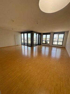 Penthouse Wohnung im Herzen von Frankfurt Bockenheim/Westend-Süd!