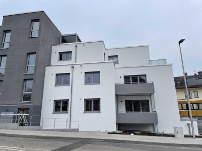 Charmante Stadtwohnung in bester Lage von Bretten! Erstbezug: 3 Zi.-Wohnung in Südlage (1.OG)