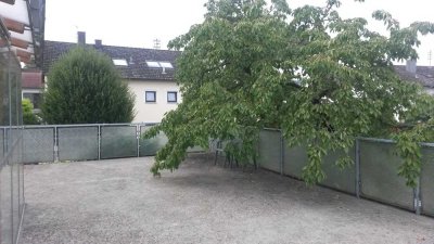 Helle, große 4-Zimmer-Wohnung mit 2 Balkonen in Saal an der Donau