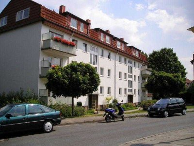 Stop! Familienfreundliche 4-Zimmer-Wohnung frisch renoviert!