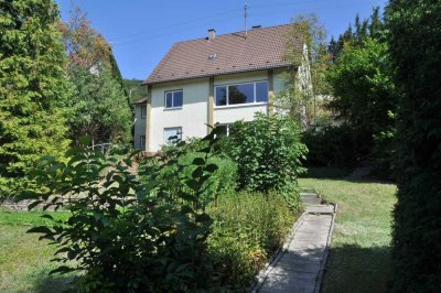 Großzügiges Ein-/Zweifamilienhaus in Aussichtslage von Albstadt Ebingen !