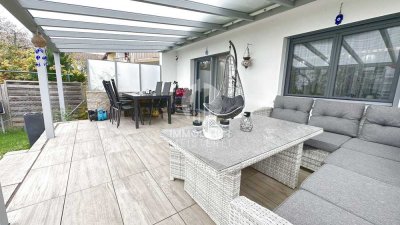 Reihenmittelhaus mit Terrasse, Balkon, PV-Anlage, Garage und Garten – ideal für Familien oder Paare!