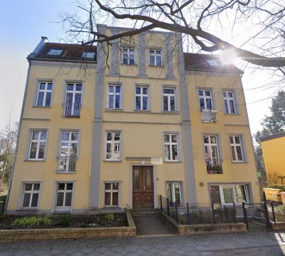 Wunderschöne 3 Zi. Altbauwohnung mit Potential I grünes Pankow I derzeit vermietet I franz. Balkon I