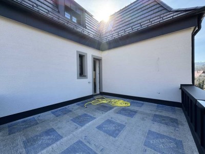 Sanierte Altbau Wohnung mit Dachterrasse und hervorragender Anbindung in 73547 Lorch