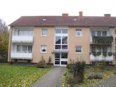 Schöne 3-Raum-Wohnung mit Balkon im EG!