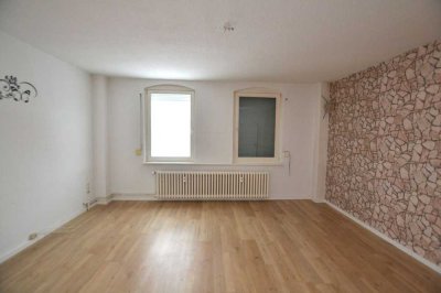 4-Zimmer-Dachgeschosswohnung in 37627 Stadtoldendorf