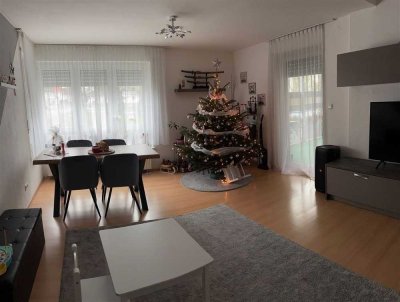 Schöne 3-Zimmer-Wohnung mit Küche, Tageslichtbad und großem Balkon