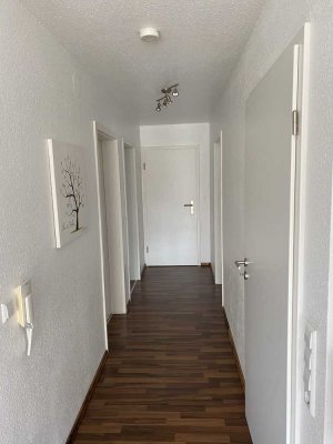 Modernisierte 3,5 Zimmer Whg mit EBK in Reutlingen