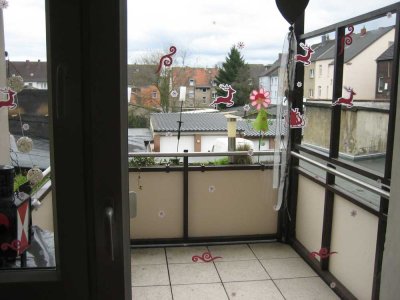 3-Zimmer  90m², mit Balkon +Küche; RE-Grullbad