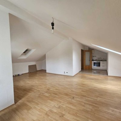 *** 1 Zimmer Maisonette Wohnung 43,06 m² + Stellplatz in Birkenfeld***