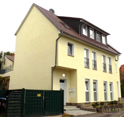 Gepflegtes Mehrfamilienhaus mit Terrasse und barrierefreien Bungalow sowie einer Garage