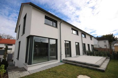 Herzlich Willkommen im eigenen Heim - Neubau - Wfl/Nfl ca. 129 m² - Grundstück 220 m²