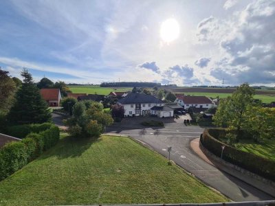 Dachgeschosswohnung zur schönen Aussicht - idyllisch wohnen in Leitmar