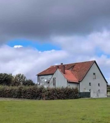 Familienfreundliches Mehrgenerationenhaus m. viel Platz und großem Grundst.