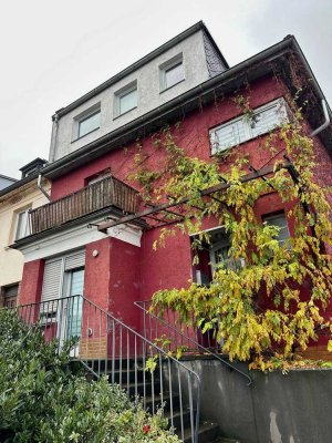 Interessantes Mehrfamilienhaus mit Gewerbeeinheit in Bad Godesberg Nord