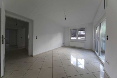 Modernisierte 3,5-Zimmer-Wohnung mit 70m2 und Balkon in Aschaffenburg-Damm