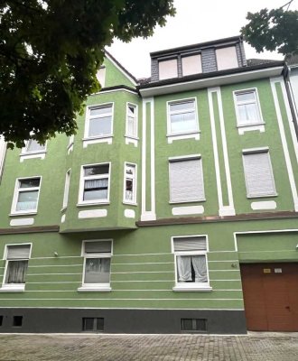 3,5-Zimmer-Altbau Wohnung mit gehobener Ausstattung