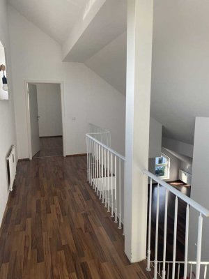 Attraktive 4-Zimmer-Maisonette-Wohnung mit Balkon in Koblenz