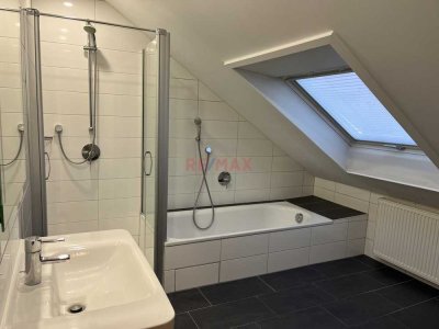 Schicke Wohnung mit Garage, Dachterrasse, Tageslichtbad...