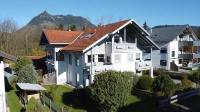 Modernisierter Wohntraum - Platz für die ganze Familie - Zwei Balkone und Carport Stellplatz