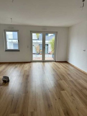 Kleine 3-Zimmerwohnung mit großem Balkon (Baujahr 2022)