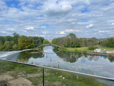 Einzigartiges Penthouse mit 180° Saalefront in Kröllwitz, 5 Zimmern und Tiefgarage