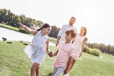 Genießen Sie den Raum, der Ihre Familie zusammenbringt - ein Zuhause für gemeinsame Erlebnisse.