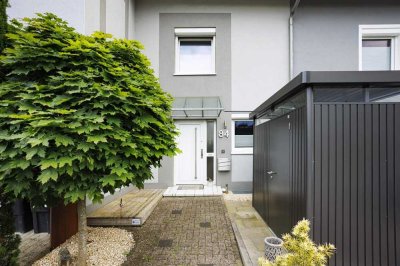 Modernes PENDLERGLÜCK im Reihenhaus mit 5 Zimmern, Balkon + Terrasse, Holzdielen, Solar