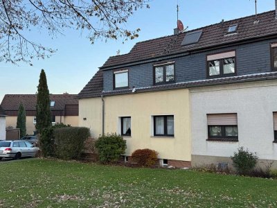 Dachgeschoss im Zweifamilienhaus - gepflegt - Garage