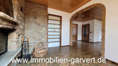 Dachgeschoss! 3-Zimmer Eigentumswohnung mit Loggia, Garage und Kamin, ruhig in Borken