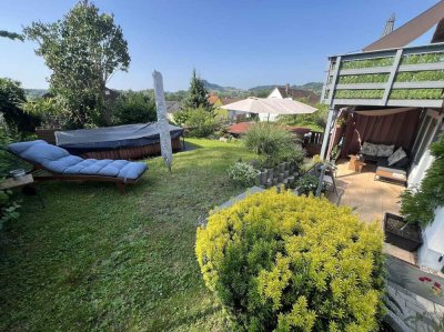 Traumhaftes Zweifamilienhaus in Hausen an der Aach