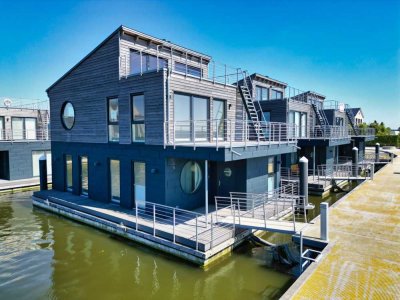 Exklusives Wasserhaus mit Sauna in einzigartigem Umfeld auf der Schlei - 1 Bootsplatz - Erstbezug!