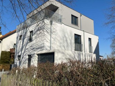 Lichtdurchflutete moderne 3,5-Zimmer-Penthouse-Wohnung in Stadtvilla Goethestraße Schkeuditz