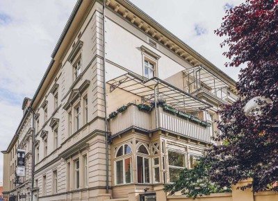 PROVISIONSFREI - Exklusive Altbauwohnung mit historischem Charme und Gartenidylle