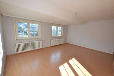 4-Zimmer-Dachgeschosswohnung in 37627 Stadtoldendorf