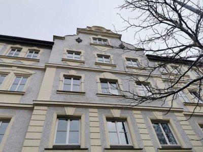 Pasing: 3-Zimmer Wohnung in denkmalgeschütztem Altbau