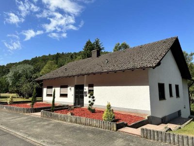 Einfamilienhaus mit Einliegerwohnung, Kamin und Sauna nähe Landstuhl