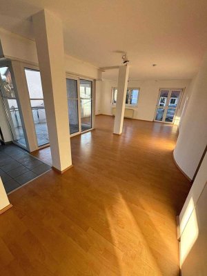 Geräumige 3-Zimmer-Wohnung mit Balkon in Eppelheim