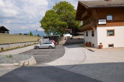 Preiswertes, großes und modernisiertes 24-Zimmer-Mehrfamilienhaus mit Einbauküche in Going am Wilden Kaiser