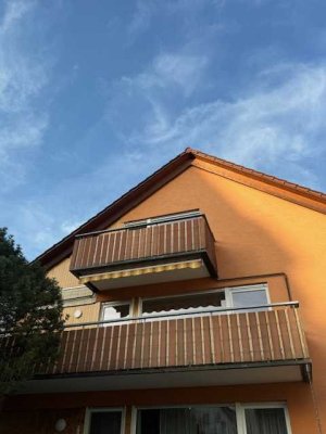 Neu renovierte 4 Zi.-Whg. im 2.OG mit EBK, 2x Bad, Balkon, 1 oder 2 Garagen in Weil der Stadt