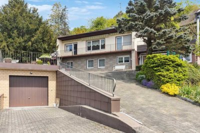 Wow, MEGA-Haus für 2 Familien! Riesiges Grundstück! Lörrach Hauingen mit Ausblick!!! Besichtigung!!!