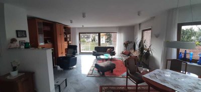 Exklusive, modernisierte 3-Zimmer-OG-Wohnung mit Balkon in Stuttgart Möhringen