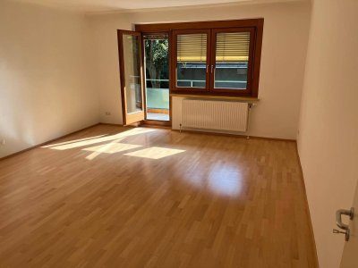 Sanierte 3 Zimmer Wohnung in ruhiger Lage