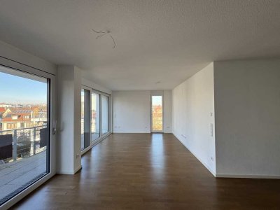 Helle 4-Zimmer-Wohnung mit gehobener Innenausstattung mit Balkon und Einbauküche in Waiblingen