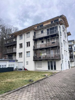 Gemütliche 1,5-Zimmer-Wohnung mit Balkon und Tiefgaragenstellplatz in Hohenstein-Ernstthal